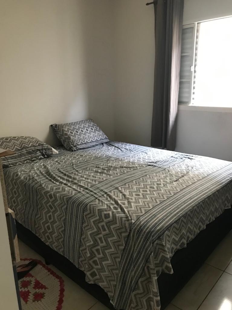 Apartamento à venda com 2 quartos, 70m² - Foto 3