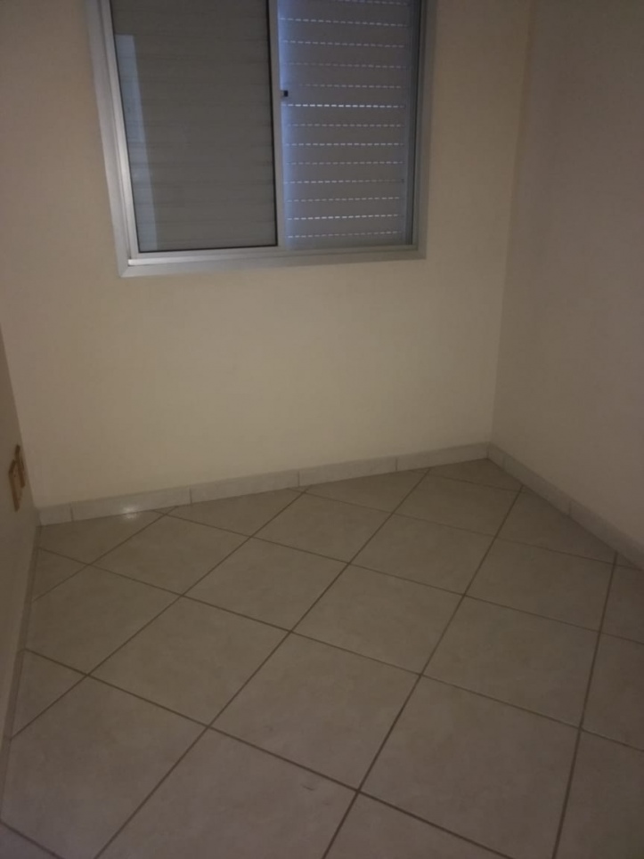 Apartamento à venda com 3 quartos - Foto 3