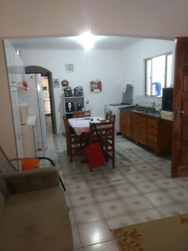 Casa à venda com 2 quartos, 110m² - Foto 1